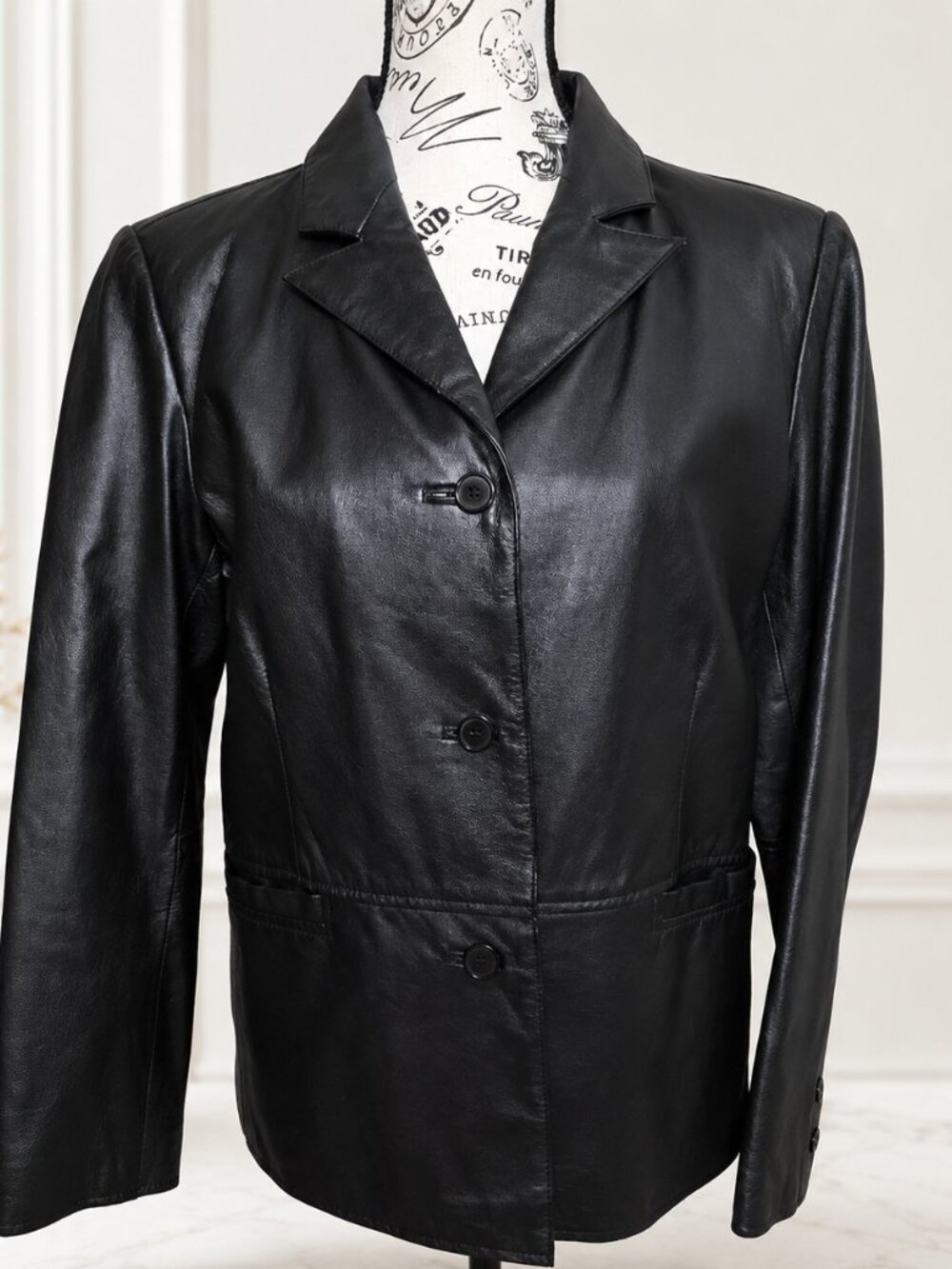 Clio Petites 100% Genuine Leather Blazer – Black – PM - Picture 2 of 4